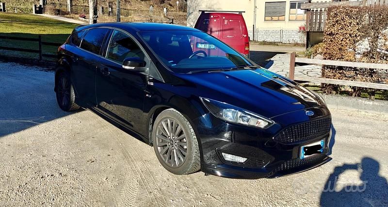 Usata Ford Focus ST-Line 120 CV (88 kW) 2018 Berlina