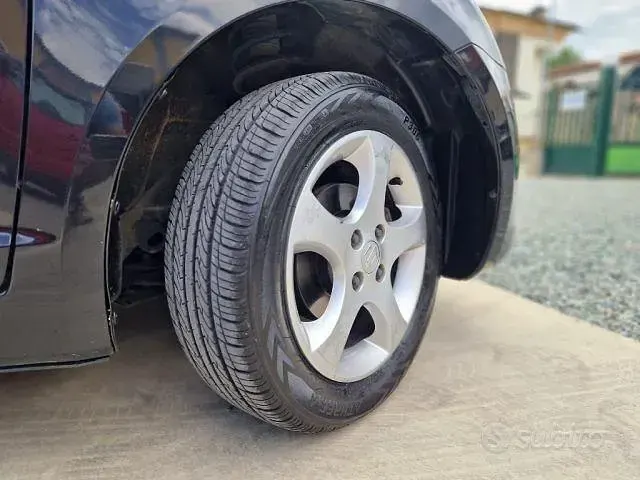 Usata Suzuki Swift 92 CV (67 kW) 2007 Nero Utilitaria