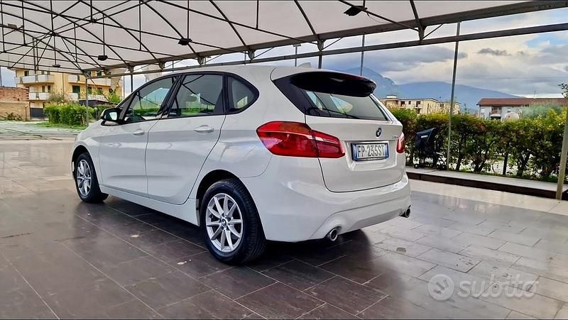 Usata BMW 218 Advantage 150 CV (110 kW) 2018 Bianco Station wagon