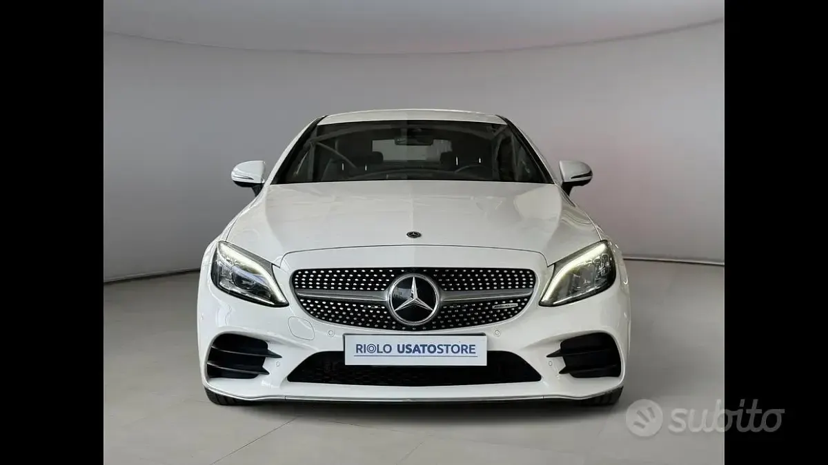 Usata Mercedes 220 194 CV (142 kW) 2019 Bianco Coupé