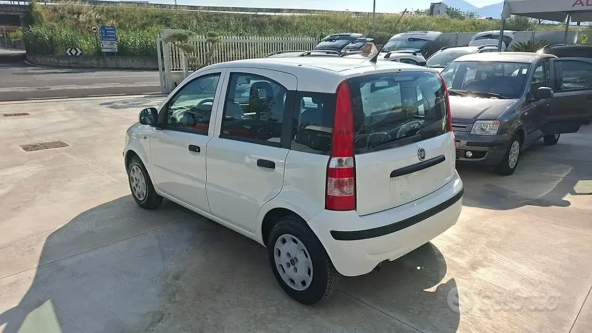 Usata Fiat Panda 69 CV (50 kW) 2012 Bianco Utilitaria