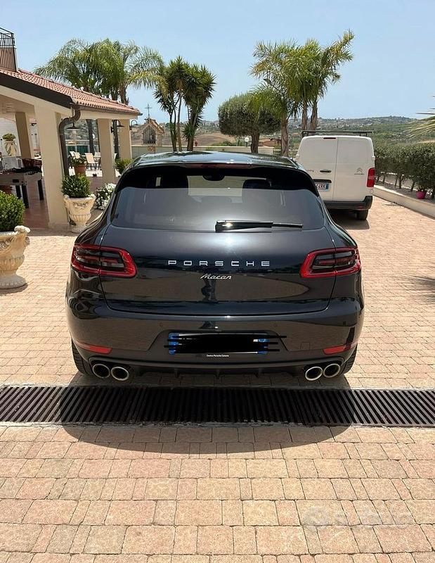 Usata Porsche Macan 252 CV (185 kW) 2017 Nero SUV