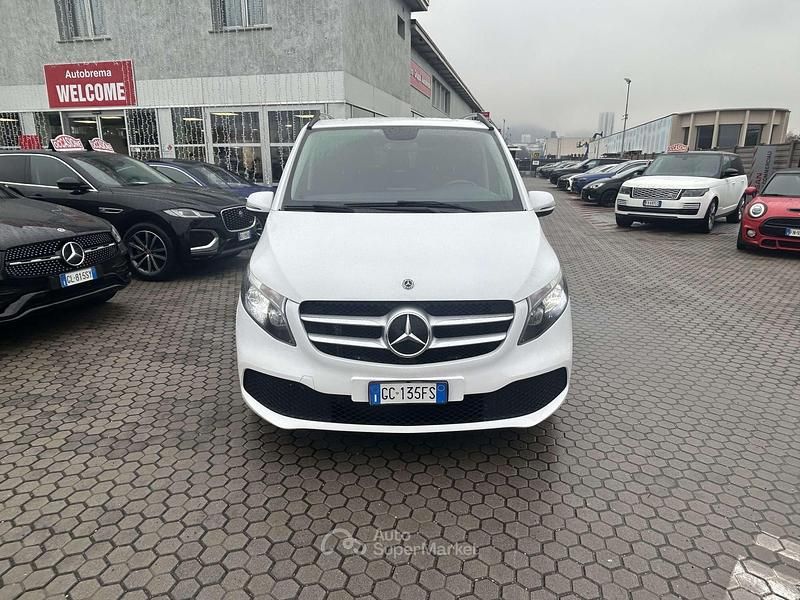 Usata Mercedes V220 163 CV (119 kW) 2020 Bianco Monovolume