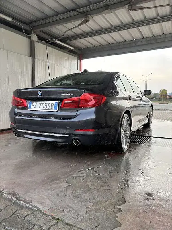 Usata BMW 530e Luxury Line 184 CV (135 kW) 2020 Berlina