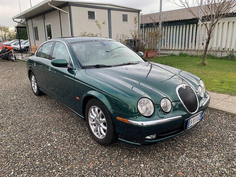 Usata Jaguar S-Type Executive 238 CV (175 kW) 2002 Verde Berlina
