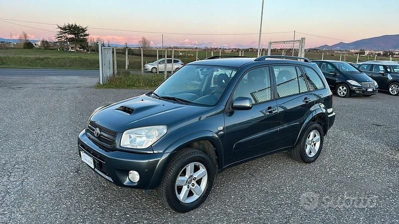Usata Toyota RAV4 Sol 115 CV (84 kW) 2005 Nero SUV