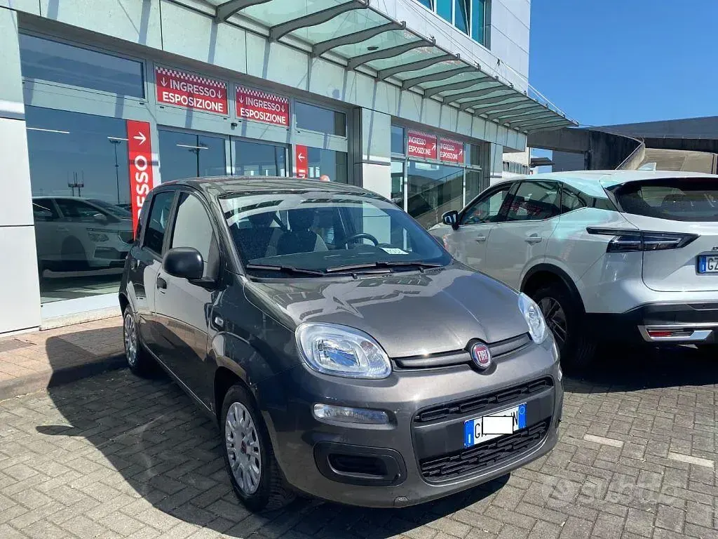 Usata Fiat Panda S 69 CV (50 kW) 2022 Grigio scuro Utilitaria