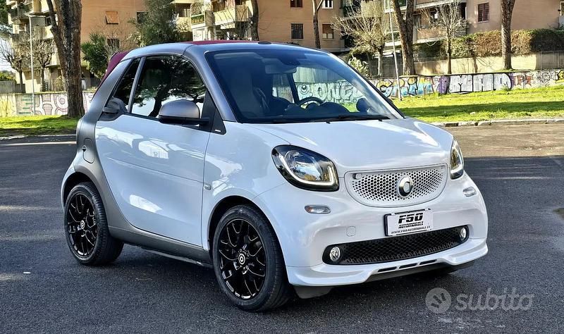 Usata Smart ForTwo Cabrio Superpassion 90 CV (66 kW) 2017 Other Cabrio