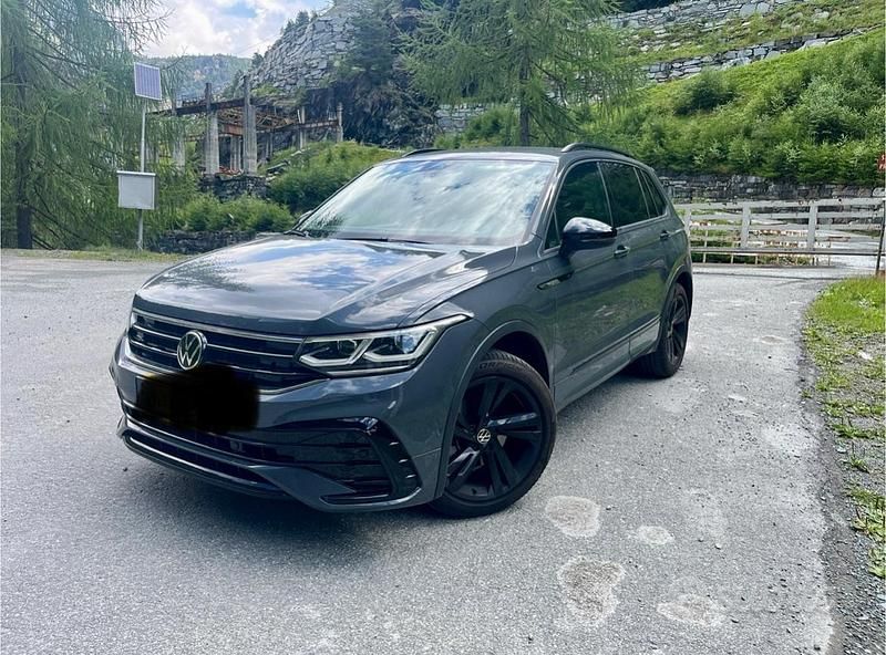 Usata VW Tiguan R-line 150 CV (110 kW) 2022 Grigio SUV