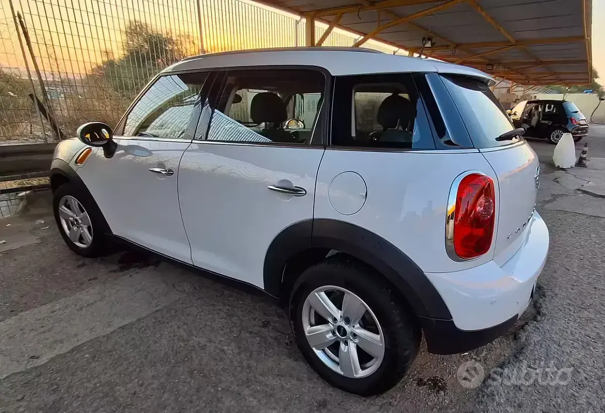 Usata Mini Cooper Countryman 150 CV (110 kW) 2016 Bianco SUV