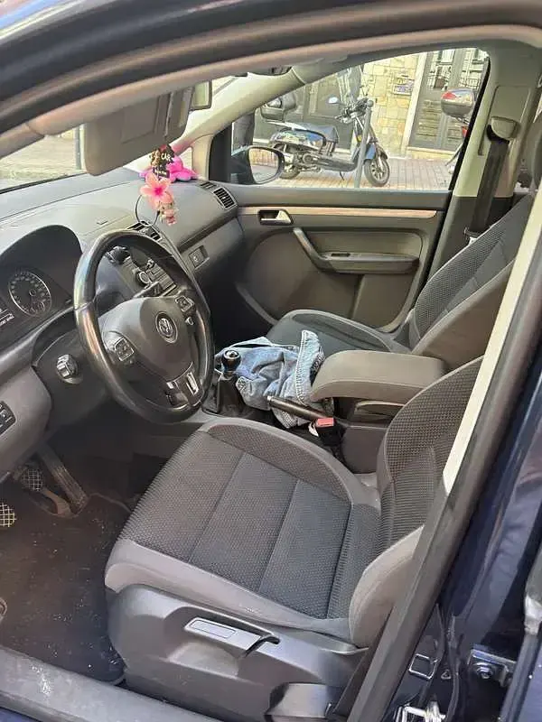 Usata VW Touran Comfortline 105 CV (77 kW) 2011 Blu Monovolume