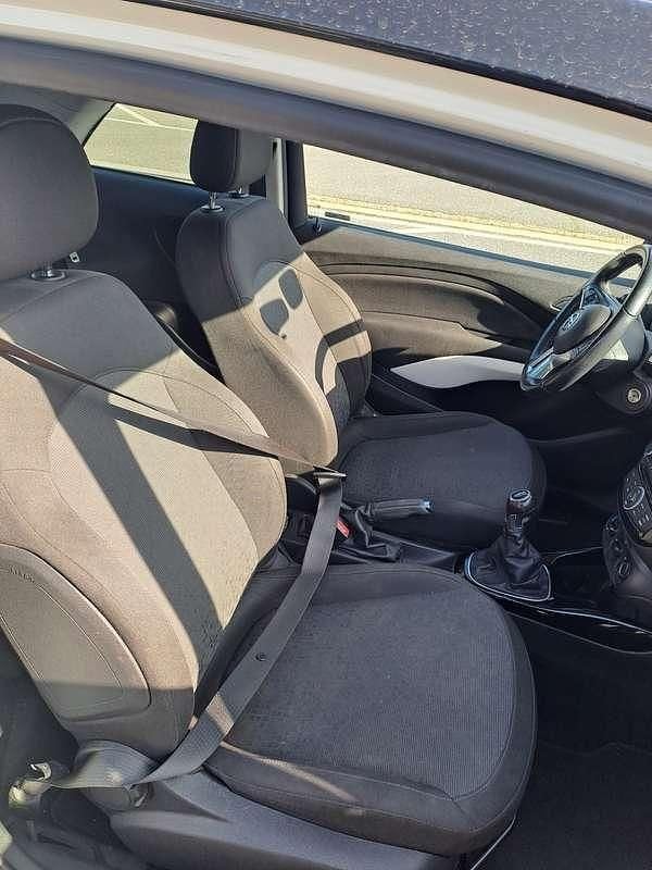 Usata Opel Adam 87 CV (63 kW) 2017 Utilitaria