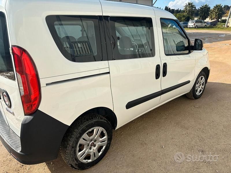 Usata Fiat Doblò 95 CV (69 kW) 2018 Bianco Monovolume