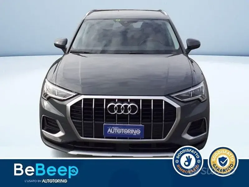 Usata Audi Q3 Advanced 150 CV (110 kW) 2019 Grigio metallizzato SUV