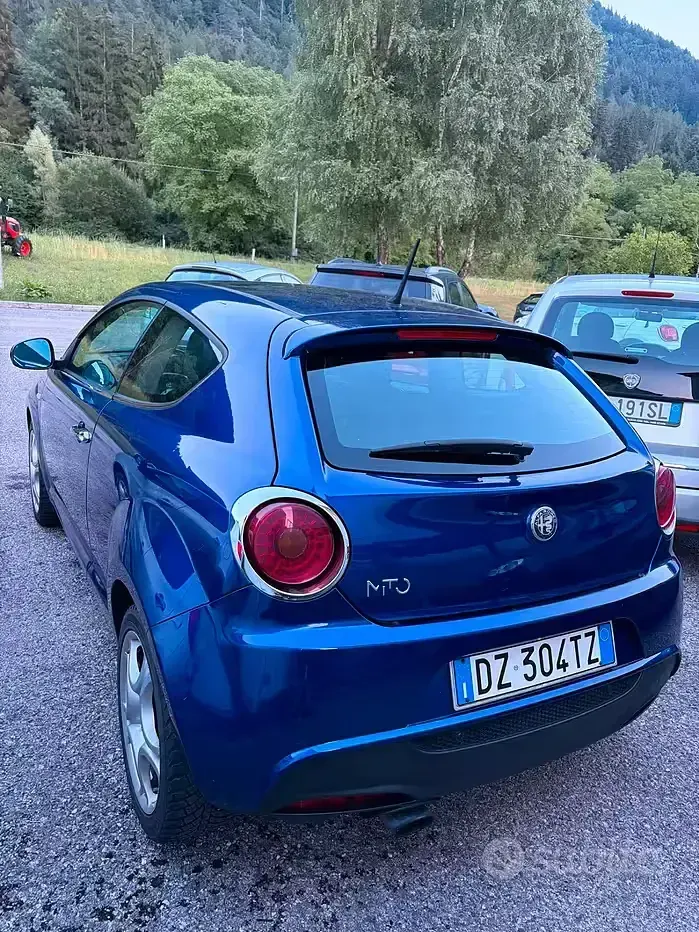 Usata Alfa Romeo MiTo Distinctive 105 CV (77 kW) 2009 Viola Utilitaria