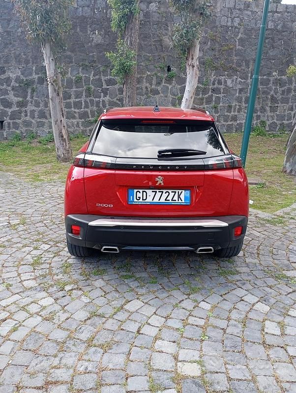 Rosso Usata 2021 Peugeot 2008 SUV | 18.000 € (Cara) - Immagine 1/4