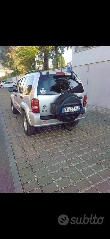 Usata Jeep Cherokee 2003 Grigio SUV