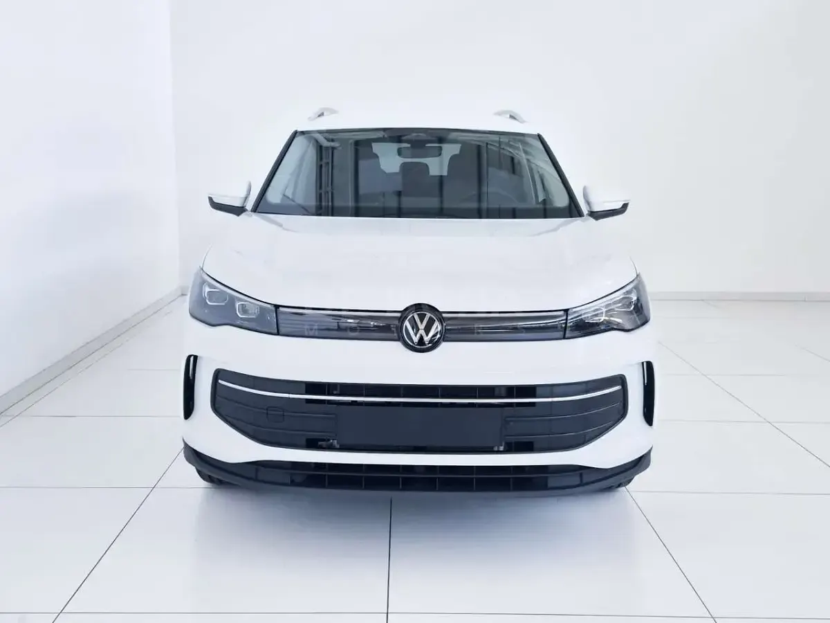 Nuova VW Tiguan Edition 193 CV (141 kW) 2026 Pure white SUV