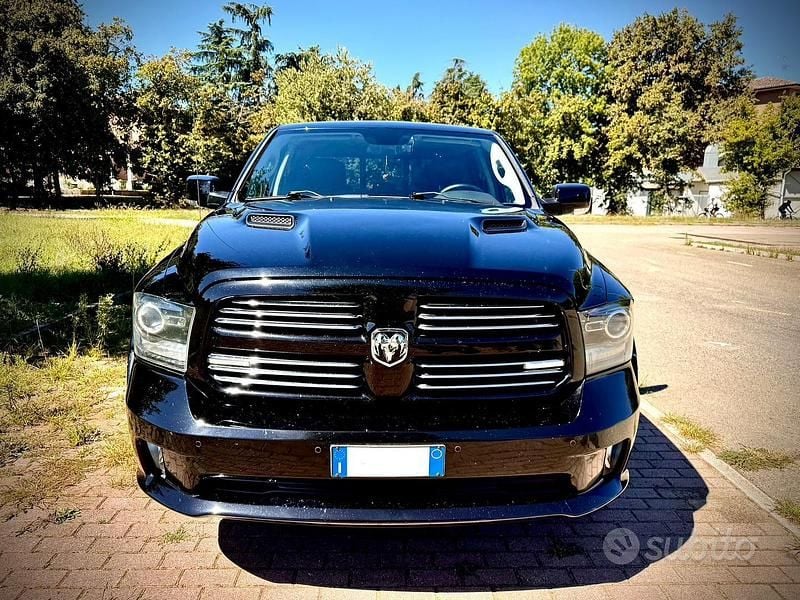 Nero Usata 2014 Dodge Ram Pick-up | 36.500 € (Molto cara) - Immagine 1/4