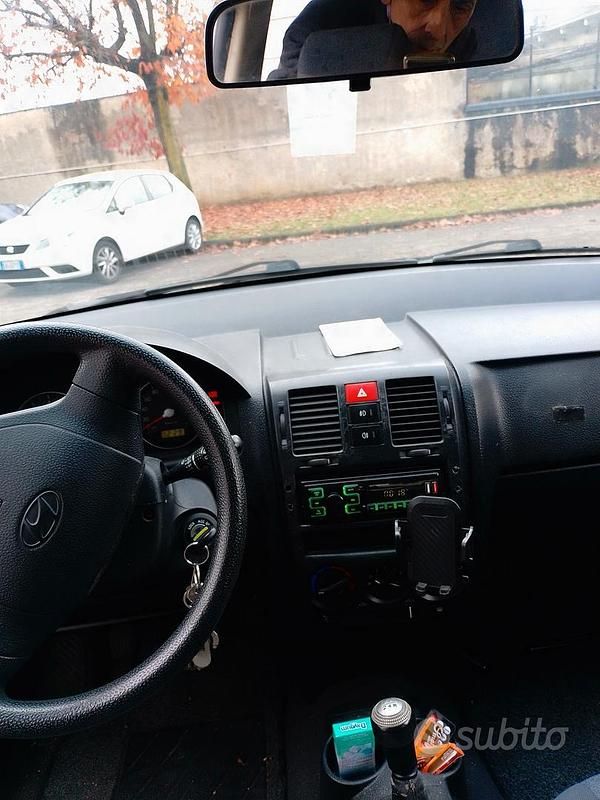 Usata Hyundai Getz GLS 82 CV (60 kW) 2004 Grigio Utilitaria
