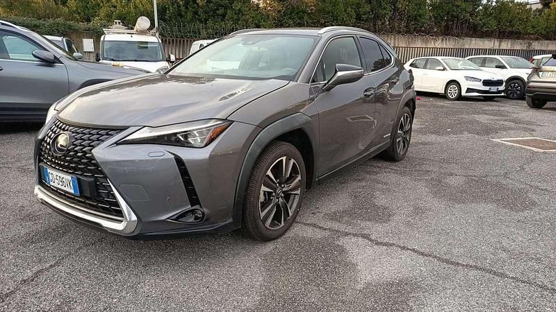 Usata Lexus UX 250h 184 CV (135 kW) 2021 Grigio SUV