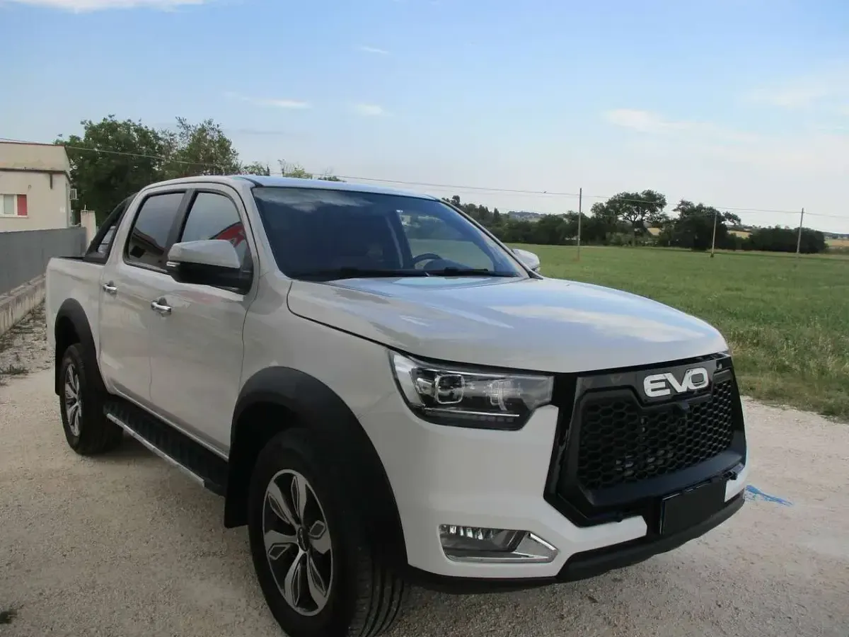 Usata EVO Cross 4 136 CV (100 kW) 2025 Bianco Pick-up