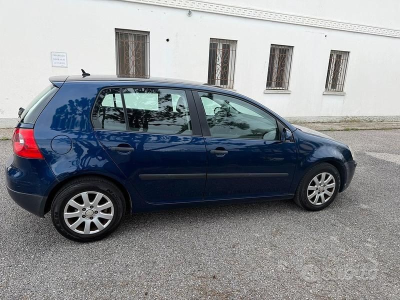 Usata VW Golf IV 2006 Blu Berlina