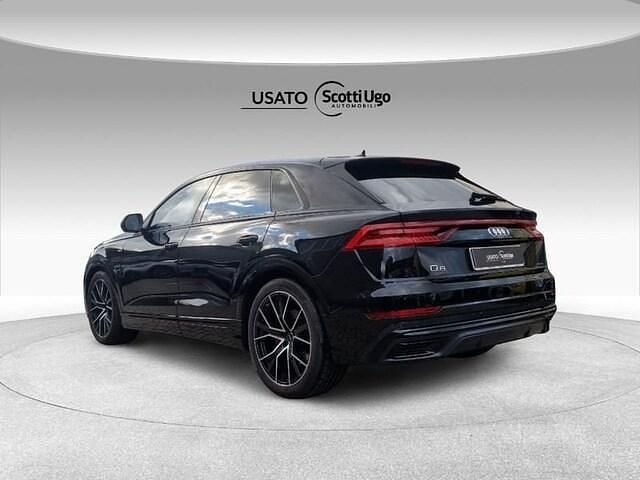 Usata Audi Q8 Ambiente 286 CV (210 kW) 2022 Nero mythos metallizzato SUV