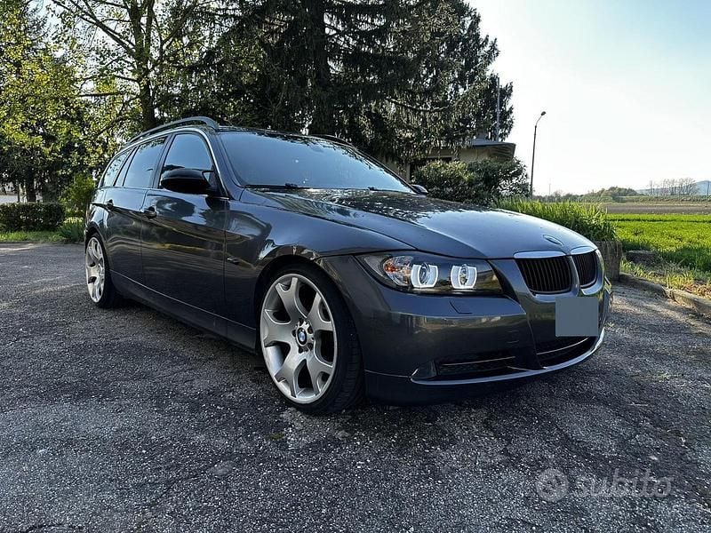 Usata BMW 330 M Sport 231 CV (169 kW) 2006 Grigio Station wagon