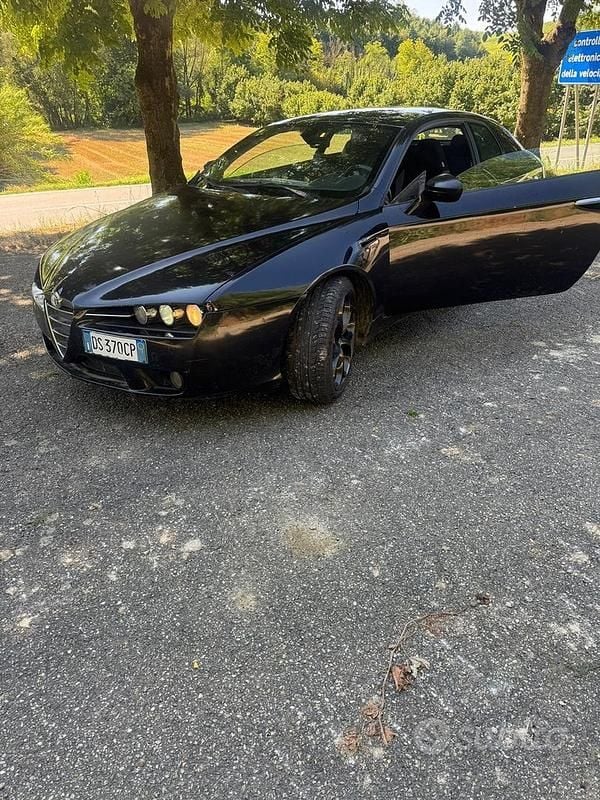 Nero Usata 2008 Alfa Romeo Brera Coupé | 3900 € (Ottimo prezzo) - Immagine 1/4