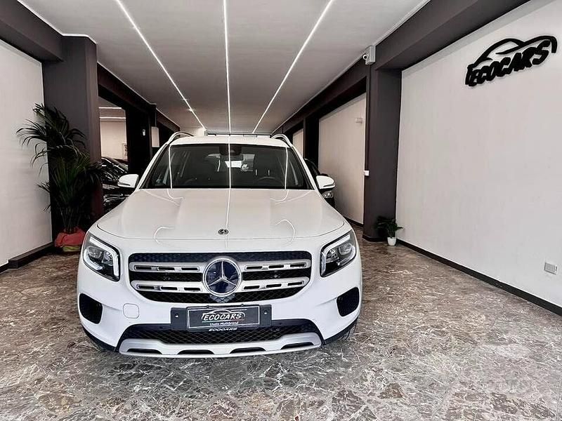 Usado Mercedes GLB180 116 CV (85 kW) 2022 Blanco SUV
