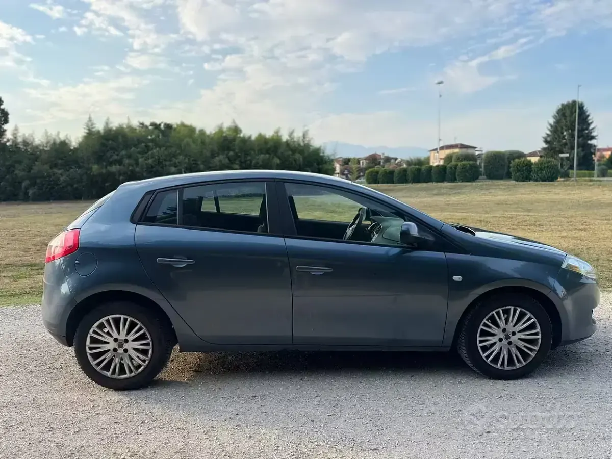 Usata Fiat Bravo 120 CV (88 kW) 2008 Grigio Utilitaria