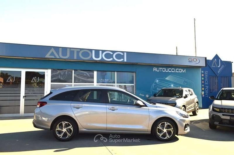 Usata Hyundai i30 Prime 120 CV (88 kW) 2023 Argento Station wagon