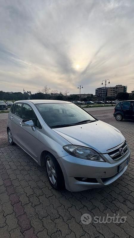 Usata Honda FR-V 140 CV (102 kW) 2007 Grigio Monovolume