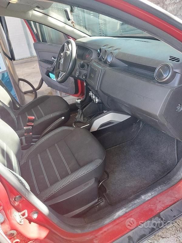 Usata Dacia Duster 101 CV (74 kW) 2021 Rosso SUV