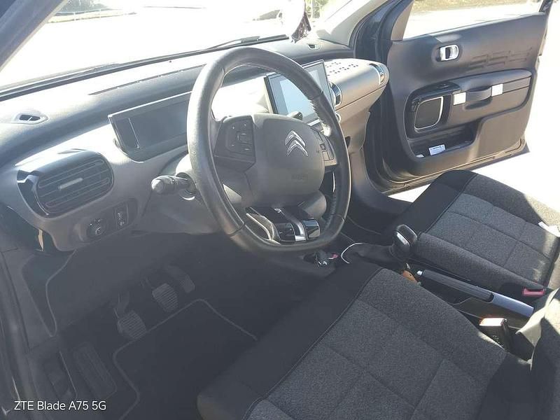 Usata Citroën C4 Shine 99 CV (72 kW) 2018 Nero SUV