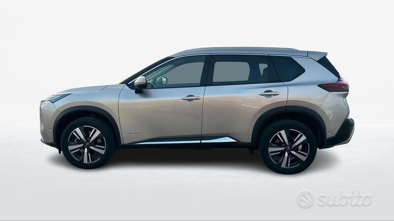 Usata Nissan X-Trail Tekna 158 CV (116 kW) 2023 Oro SUV