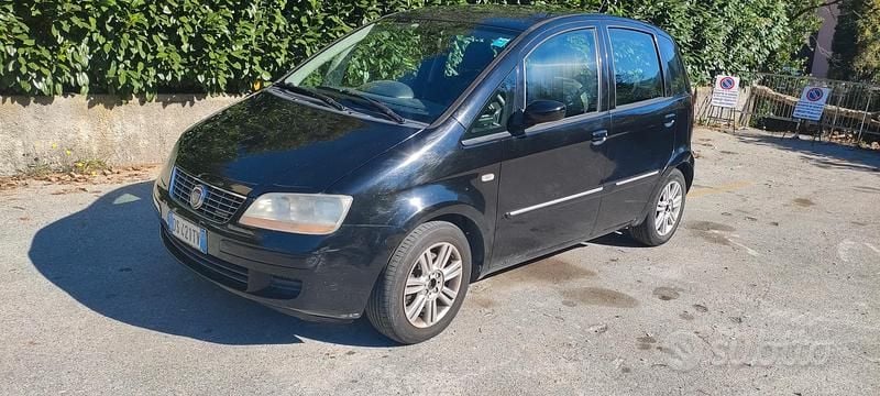 Usata Fiat Idea 95 CV (69 kW) 2008 Nero Monovolume
