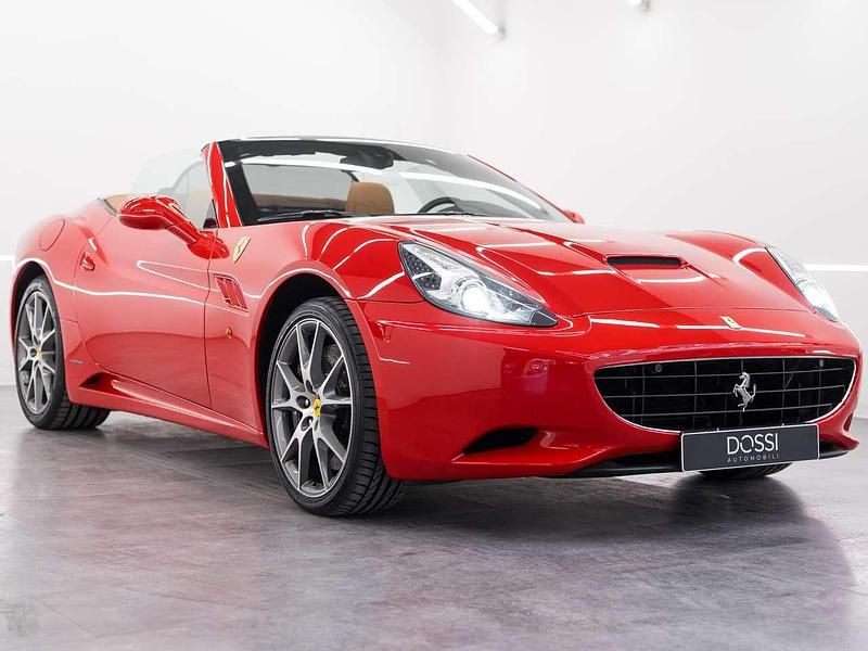 Usata Ferrari California 460 CV (338 kW) 2011 Rosso Cabrio