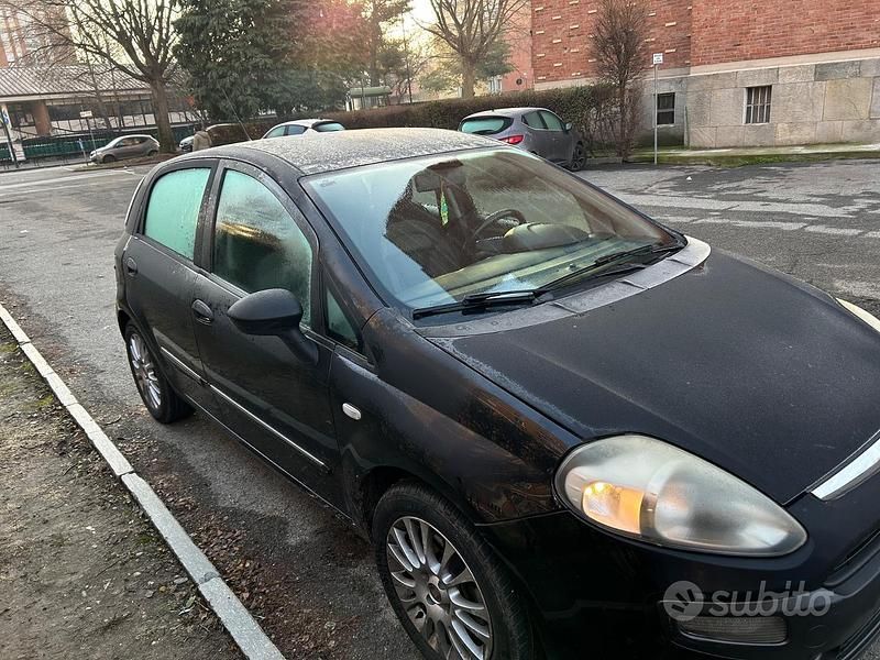 Usata Fiat Punto Evo 75 CV (55 kW) 2011 Nero Utilitaria