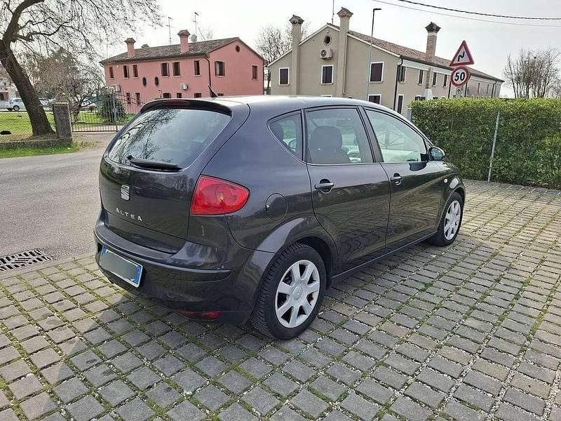 Usata Seat Altea Stylance 105 CV (77 kW) 2005 Grigio Monovolume