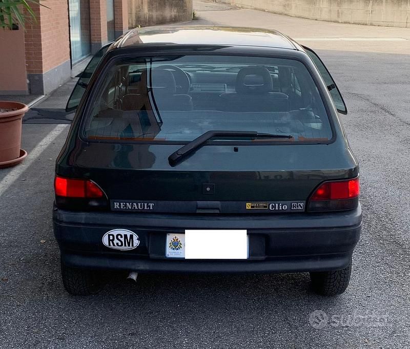 Verde Usata 1992 Renault Clio Coupé | 1200 € - Immagine 1/4