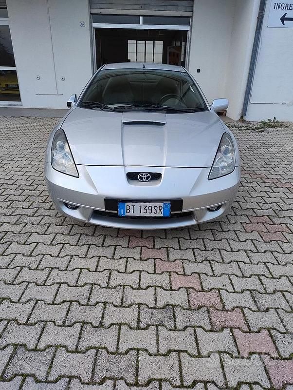 Usata 2001 Toyota Celica Coupé | 6500 € - Immagine 1/4