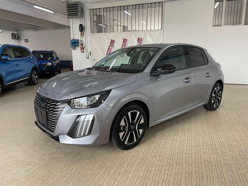 Usata Peugeot 208 Allure 101 CV (74 kW) 2025 Grigio artense metalizzato Utilitaria