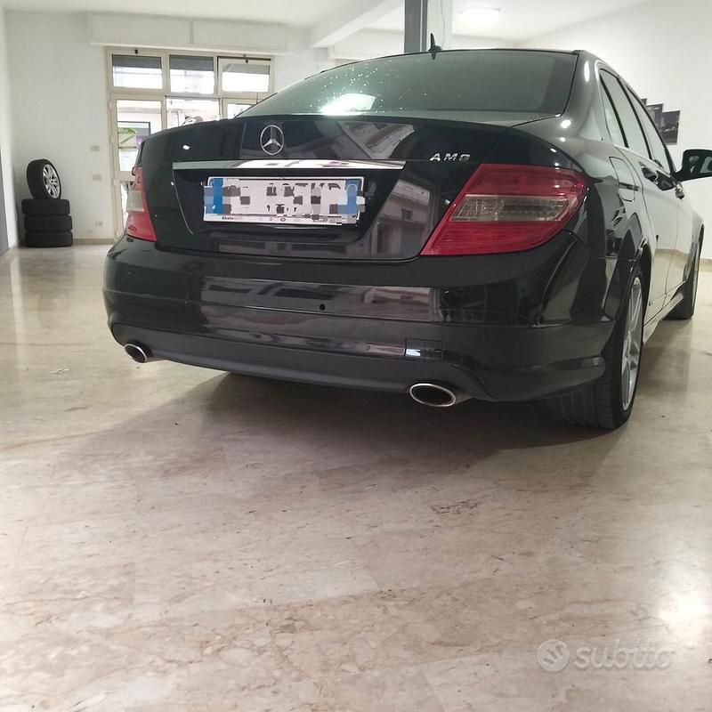 Usata Mercedes C32 AMG Avantgarde 224 CV (164 kW) 2008 Nero Berlina