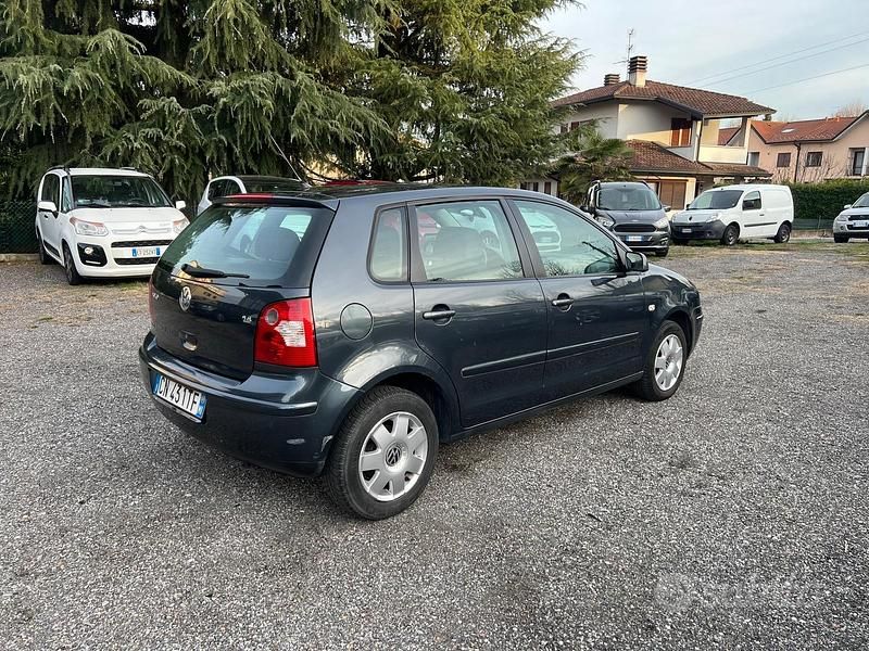 Occasion VW Polo Trendline 75 ch (55 kW) 2004 Gris Citadine