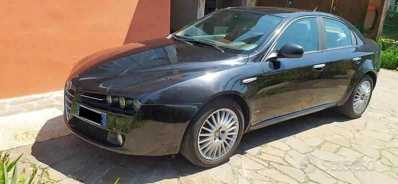 Nero Usata 2006 Alfa Romeo 159 Distinctive Tre volumi | 1800 € (Ottimo prezzo) - Immagine 1/4