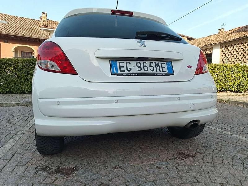 Usata Peugeot 207 90 CV (66 kW) 2011 Berlina