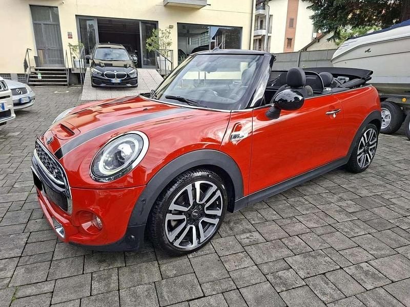 Usata Mini Cooper S Cabriolet Hype 192 CV (141 kW) 2019 Arancione Cabrio