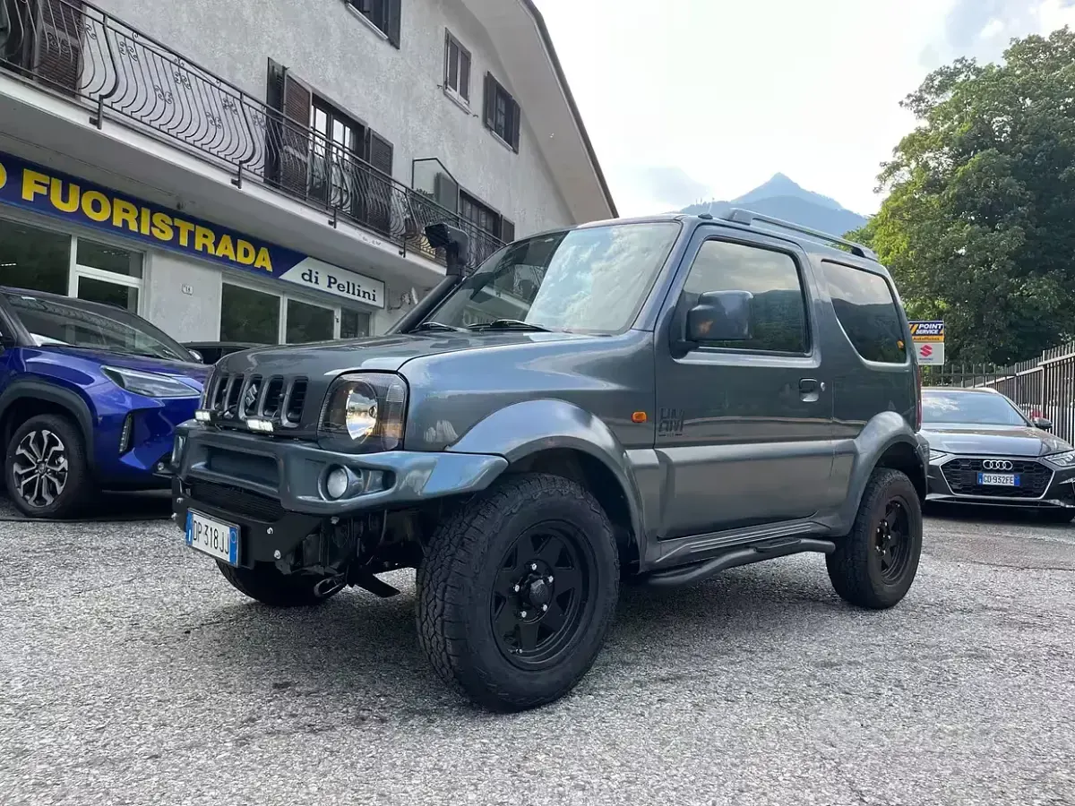 Usata Suzuki Jimny 85 CV (62 kW) 2008 Blu SUV